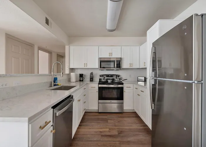 Stylish One Bedroom In With Free Parking And Pool Apartment Tempe