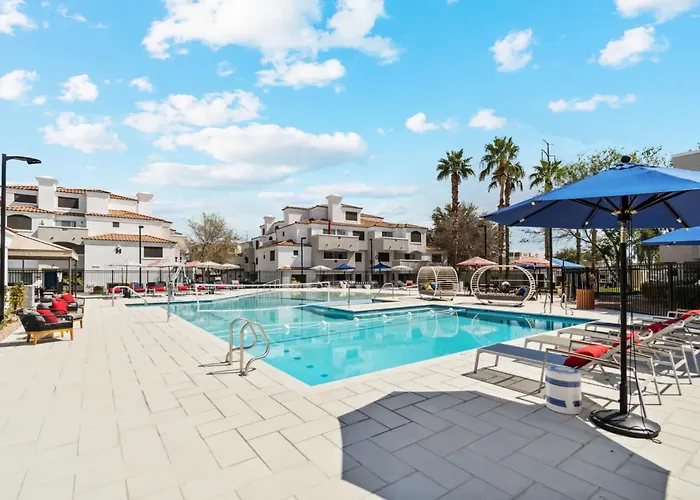 Stylish One Bedroom In With Free Parking And Pool Apartment Tempe
