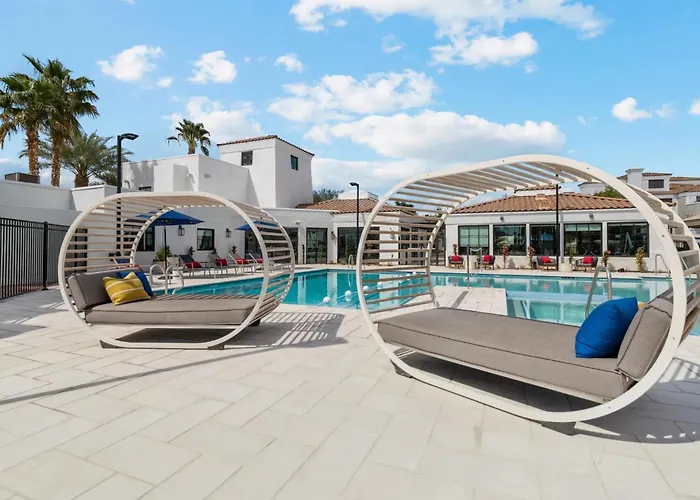 Stylish One Bedroom In With Free Parking And Pool Apartment Tempe